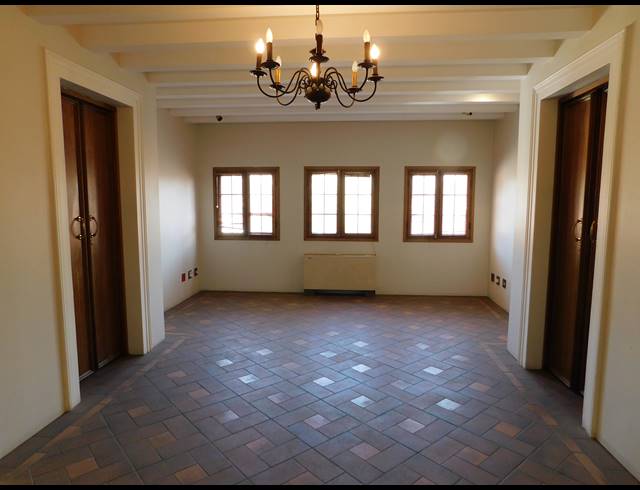 250M² OFFICE TO LET IN PARKTOWN